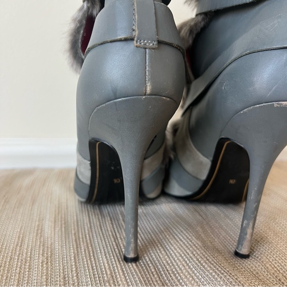 Charles Jordan Knife Rabbit-Fur Bootie
Size 10 Women - Picture 6 of 16